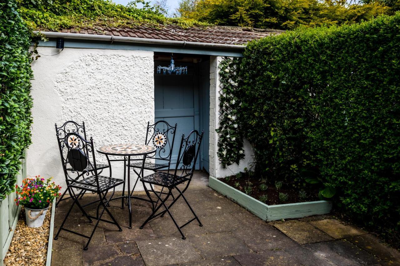 Laurel Cottage Burton  Exterior photo